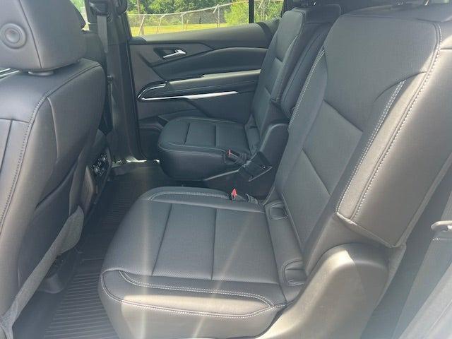 new 2025 Chevrolet Traverse car, priced at $44,060