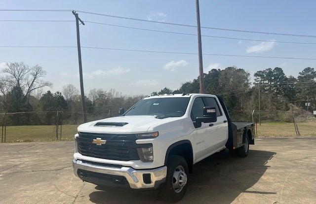 new 2025 Chevrolet Silverado 3500 car, priced at $73,553