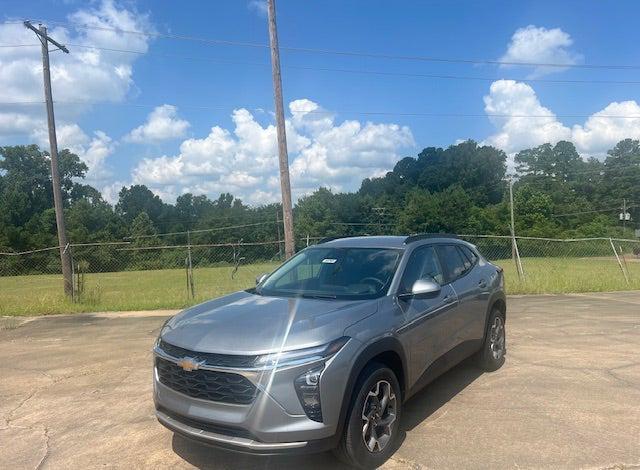 new 2025 Chevrolet Trax car, priced at $25,750