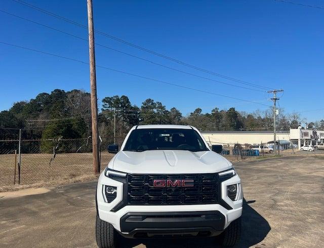 new 2025 GMC Canyon car, priced at $40,945
