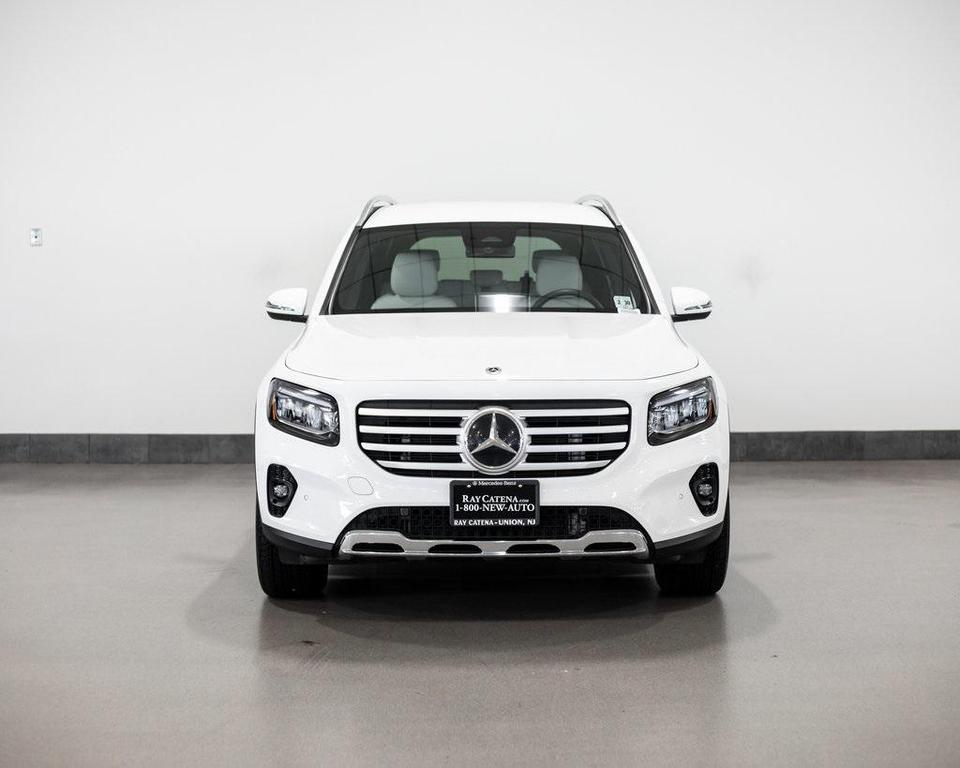 used 2025 Mercedes-Benz GLB 250 car, priced at $48,095