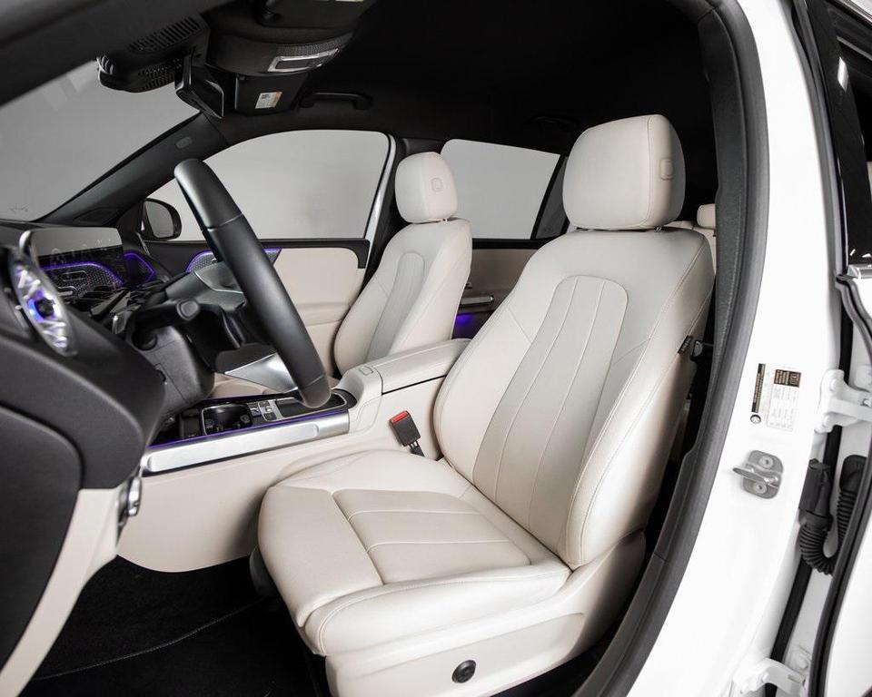 used 2025 Mercedes-Benz GLB 250 car, priced at $48,095