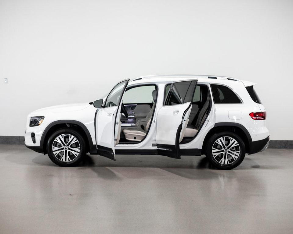 used 2025 Mercedes-Benz GLB 250 car, priced at $48,095