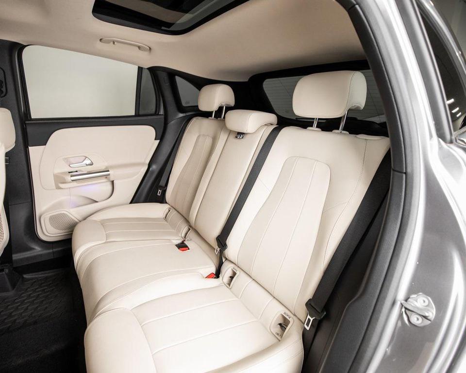 used 2022 Mercedes-Benz GLA 250 car, priced at $30,890