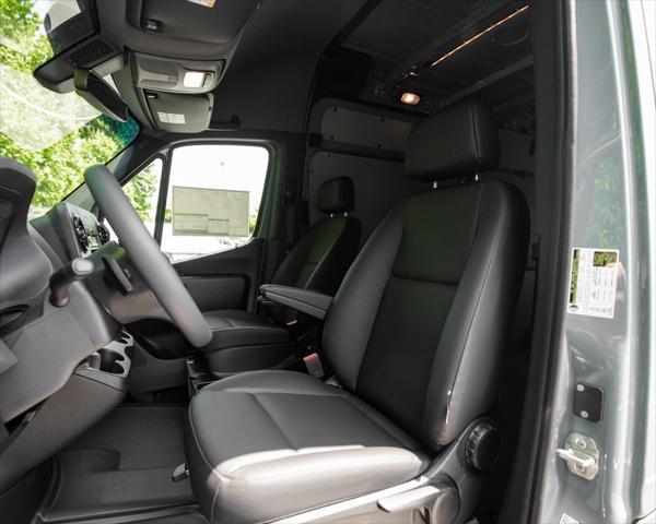 new 2024 Mercedes-Benz Sprinter 2500 car, priced at $73,056