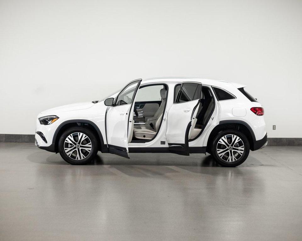 used 2025 Mercedes-Benz GLA 250 car, priced at $41,750