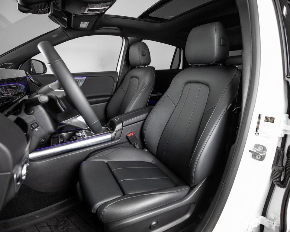 used 2025 Mercedes-Benz GLA 250 car, priced at $46,995