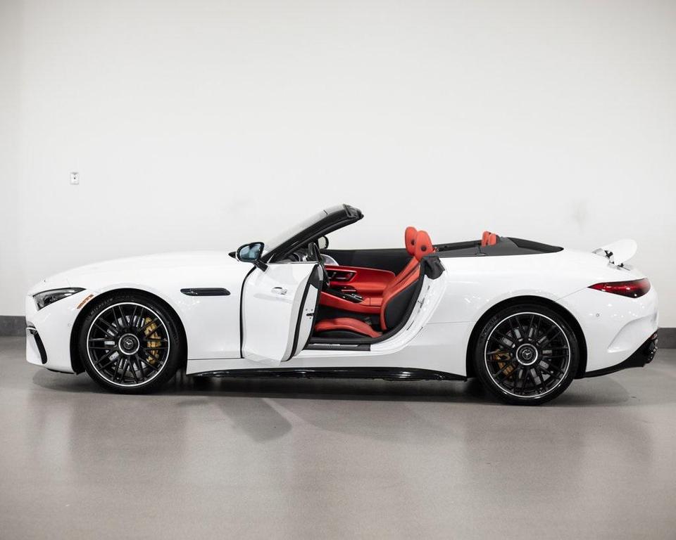 used 2022 Mercedes-Benz AMG SL 55 car, priced at $96,890