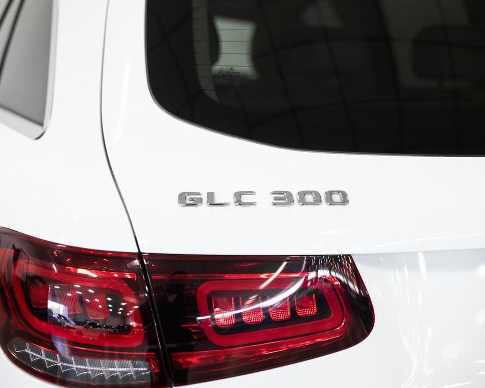 used 2022 Mercedes-Benz GLC 300 car, priced at $32,790