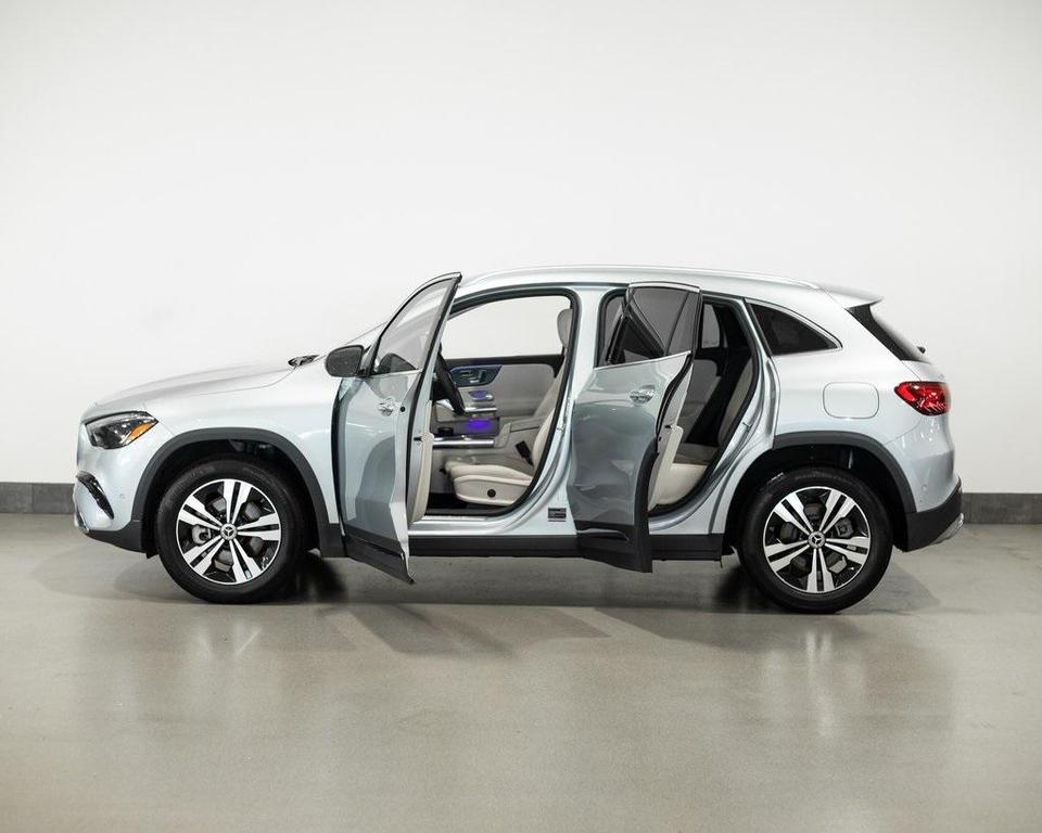 used 2025 Mercedes-Benz GLA 250 car, priced at $47,995