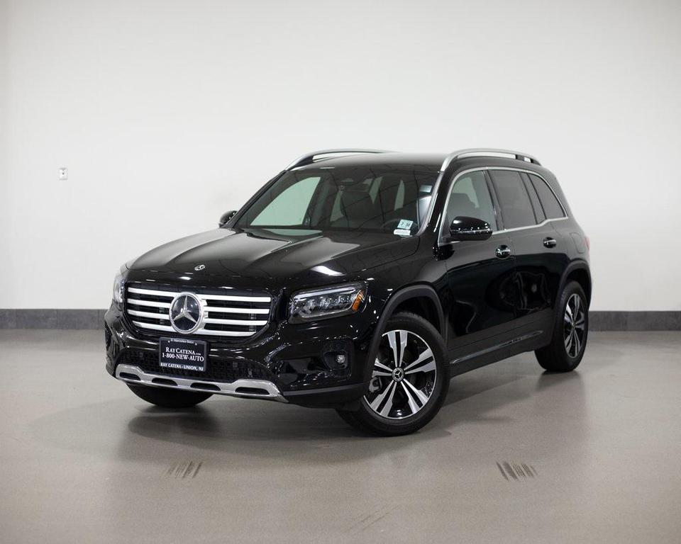 used 2025 Mercedes-Benz GLB 250 car, priced at $46,595