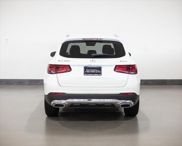 used 2022 Mercedes-Benz GLC 300 car, priced at $35,890