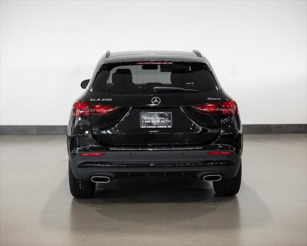 new 2025 Mercedes-Benz GLA 250 car, priced at $53,925