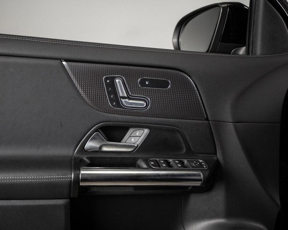 used 2022 Mercedes-Benz GLA 250 car, priced at $27,490