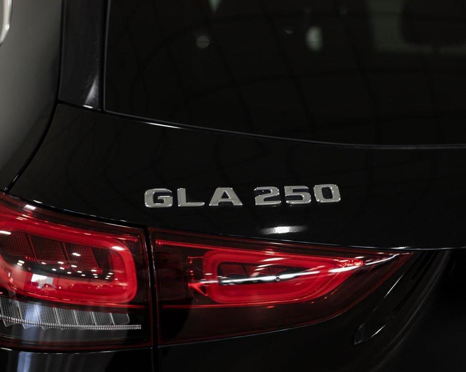 used 2022 Mercedes-Benz GLA 250 car, priced at $27,490