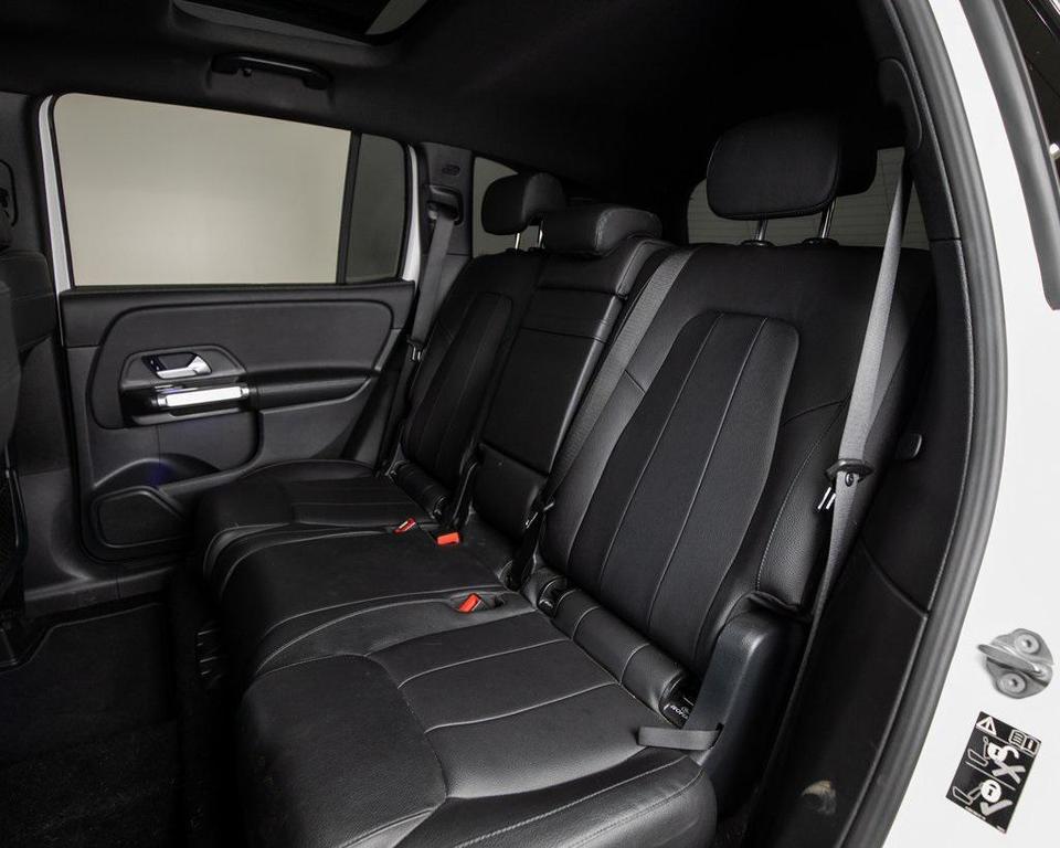used 2021 Mercedes-Benz GLB 250 car, priced at $31,390