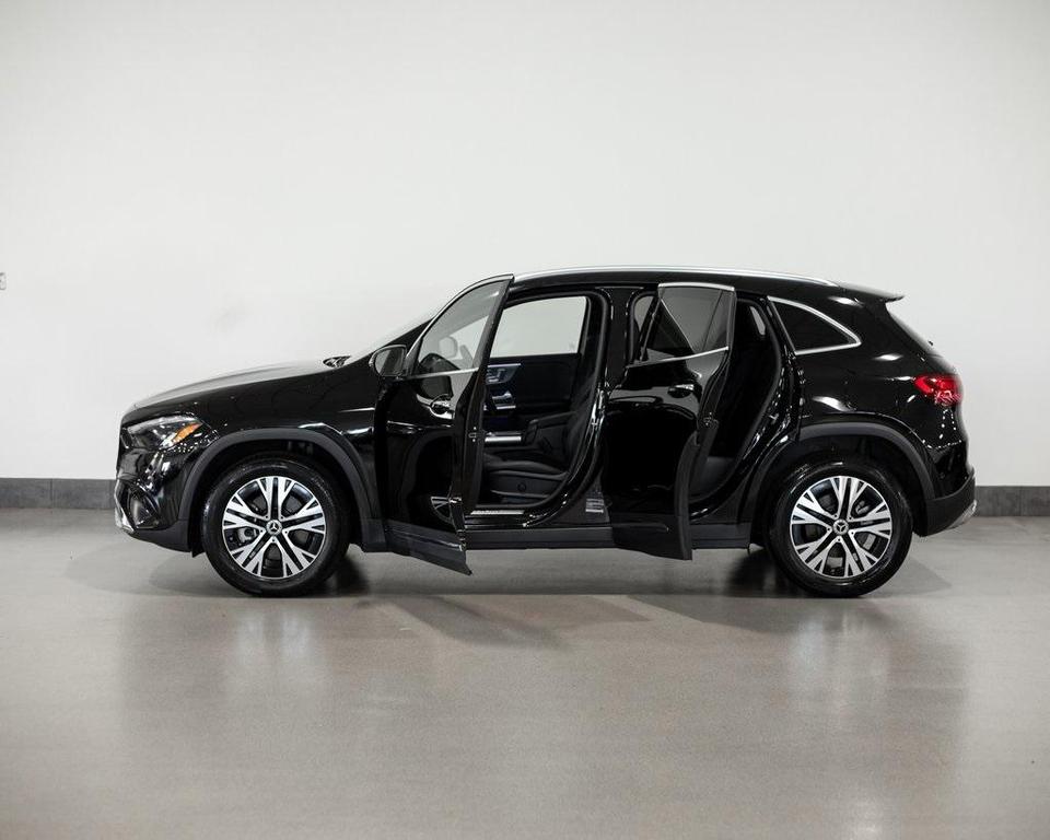 used 2025 Mercedes-Benz GLA 250 car, priced at $44,295