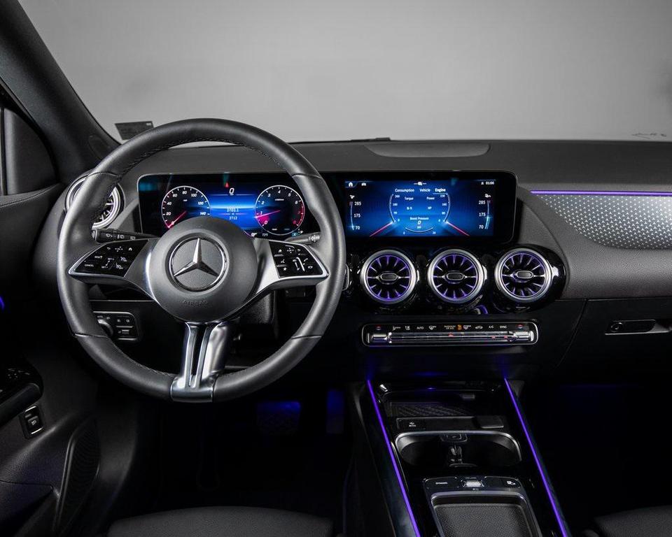 used 2025 Mercedes-Benz GLA 250 car, priced at $44,295