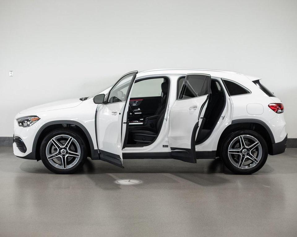 used 2023 Mercedes-Benz GLA 250 car, priced at $34,990