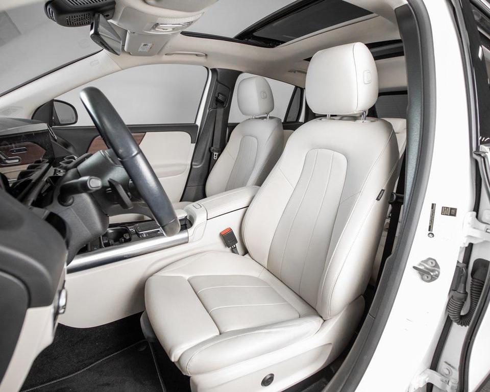 used 2022 Mercedes-Benz GLA 250 car, priced at $30,890