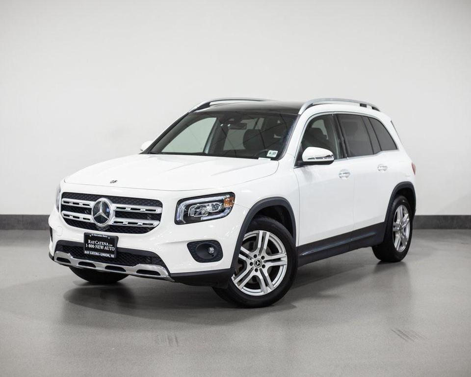 used 2022 Mercedes-Benz GLB 250 car, priced at $32,890