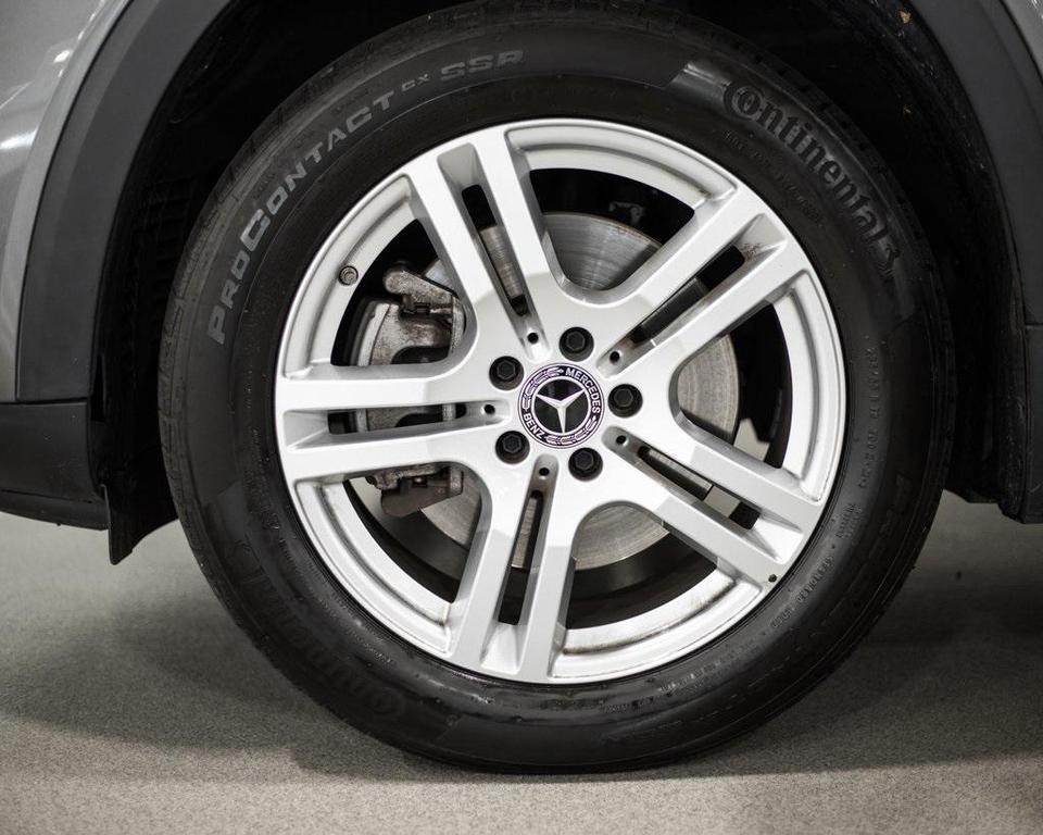 used 2022 Mercedes-Benz GLB 250 car, priced at $31,890