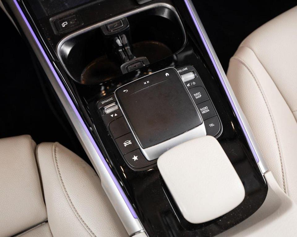 used 2022 Mercedes-Benz GLB 250 car, priced at $31,890