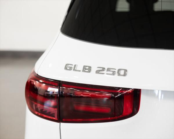 new 2025 Mercedes-Benz GLB 250 car, priced at $50,450