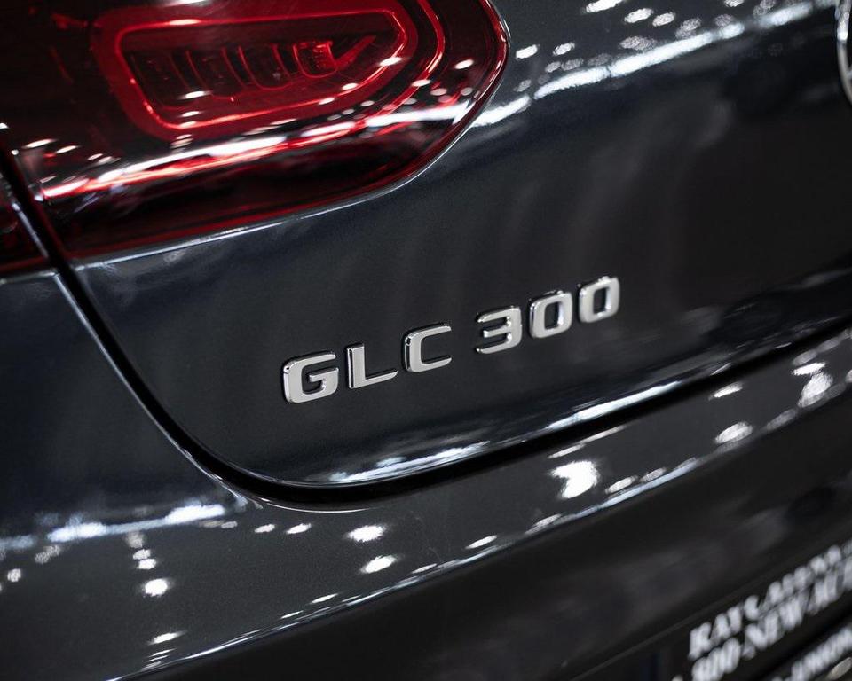 used 2022 Mercedes-Benz GLC 300 car, priced at $47,390