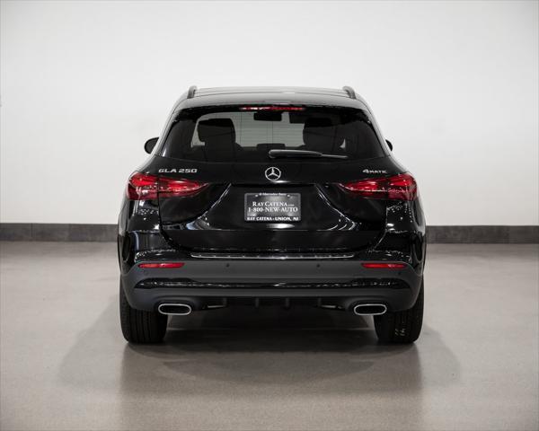 new 2025 Mercedes-Benz GLA 250 car, priced at $52,375