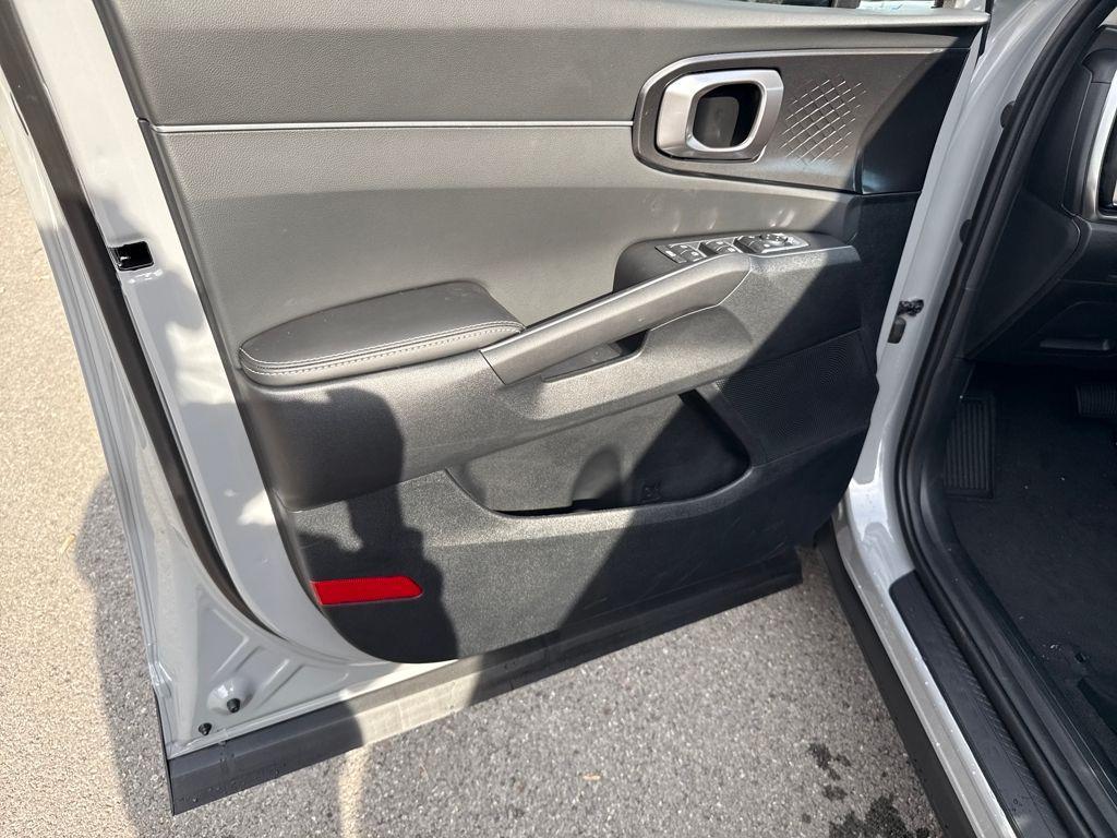 new 2026 Kia Sorento car, priced at $37,962