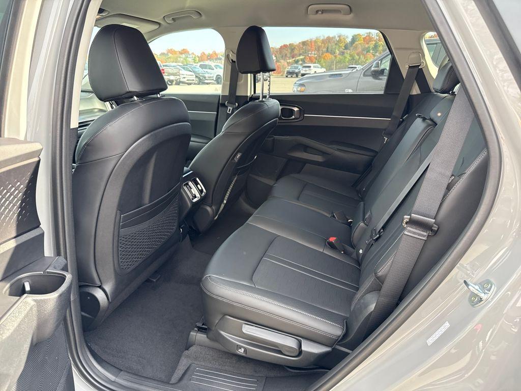 new 2026 Kia Sorento car, priced at $37,962