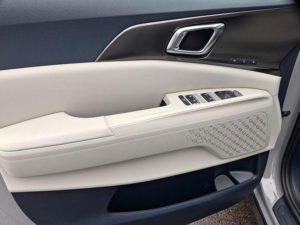 new 2026 Kia Carnival car, priced at $47,226