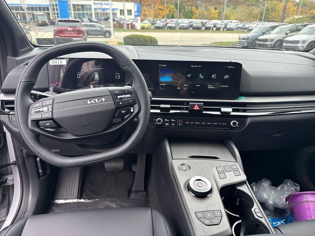 new 2026 Kia Sportage Plug-In Hybrid car, priced at $42,276