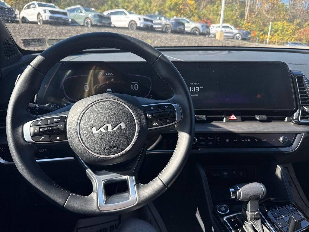 used 2025 Kia Sportage car, priced at $32,000