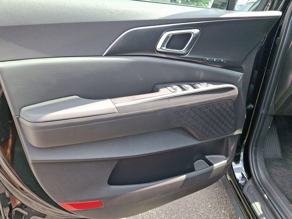 new 2026 Kia Carnival Hybrid car, priced at $49,619