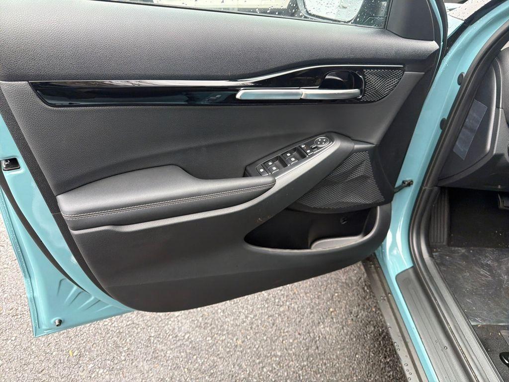 new 2026 Kia Seltos car, priced at $27,872