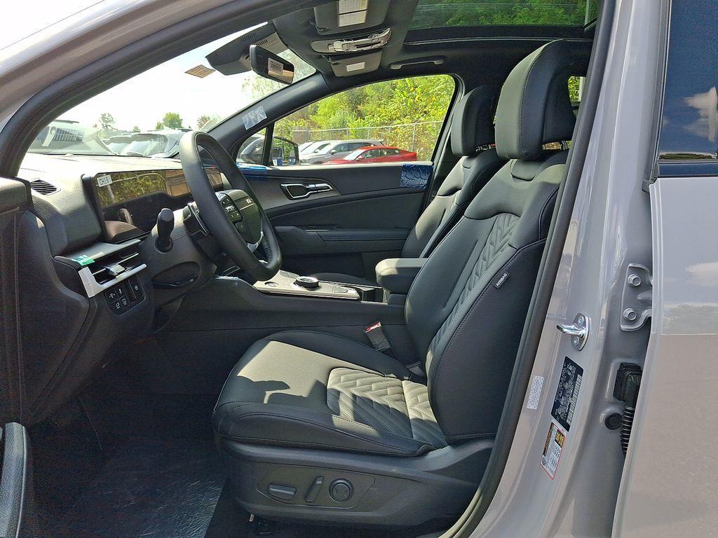 new 2026 Kia Sportage Hybrid car, priced at $36,733