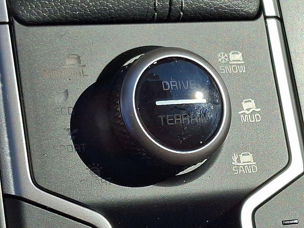 new 2026 Kia Sorento car, priced at $39,318