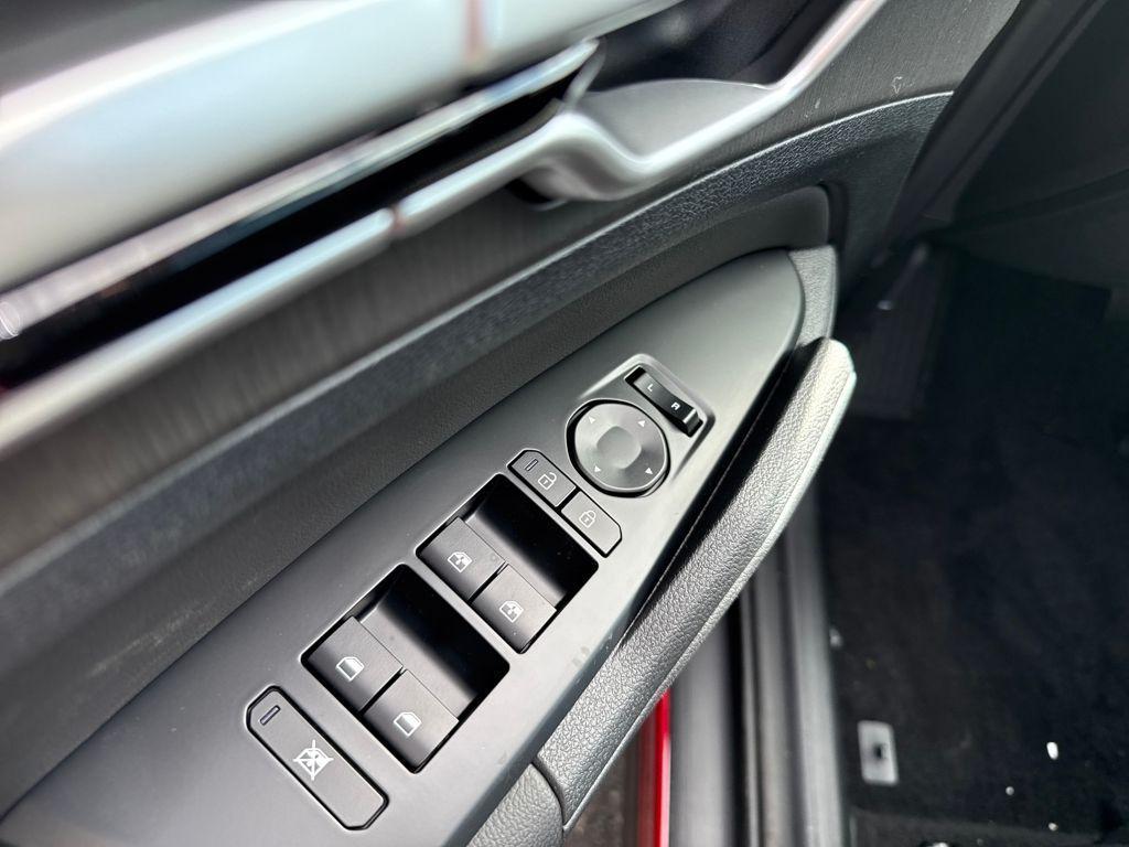 new 2026 Kia Sportage car, priced at $34,324