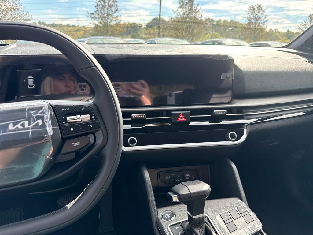 new 2026 Kia Sportage car, priced at $34,324