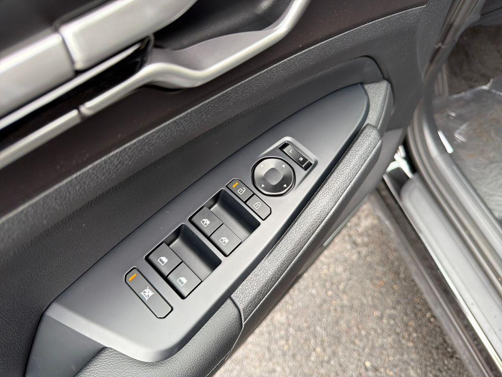 new 2026 Kia Sportage Hybrid car, priced at $35,366