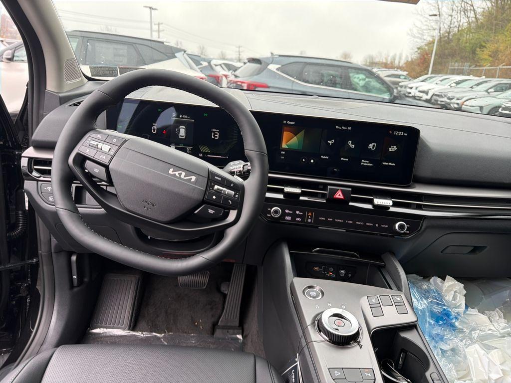 new 2026 Kia Sportage Hybrid car, priced at $35,366