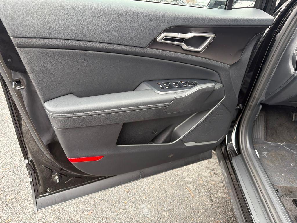 new 2026 Kia Sportage Hybrid car, priced at $35,366