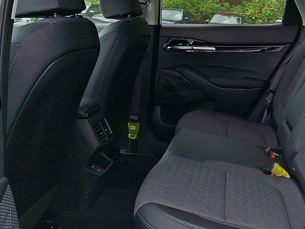 new 2026 Kia Seltos car, priced at $28,040