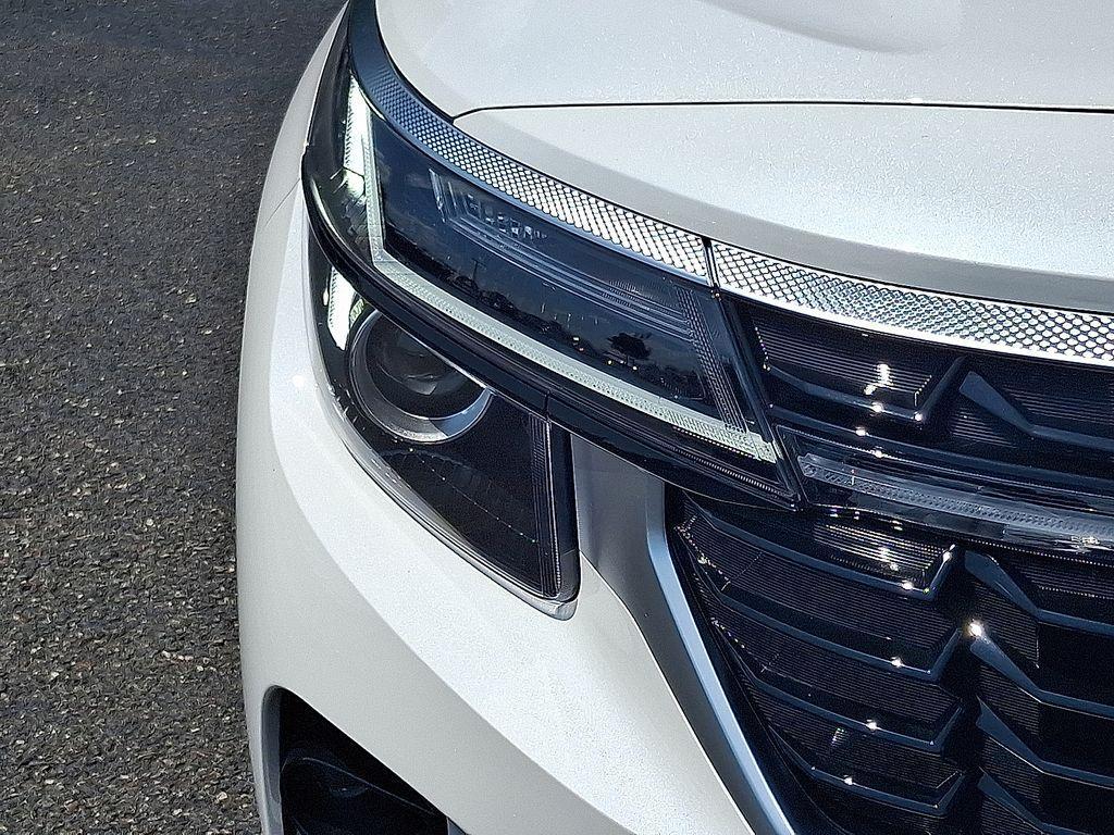 new 2026 Kia Seltos car, priced at $28,040