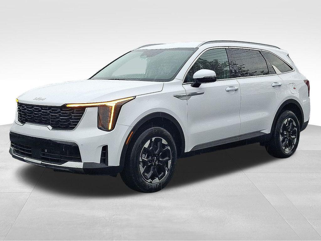 used 2025 Kia Sorento car, priced at $31,600
