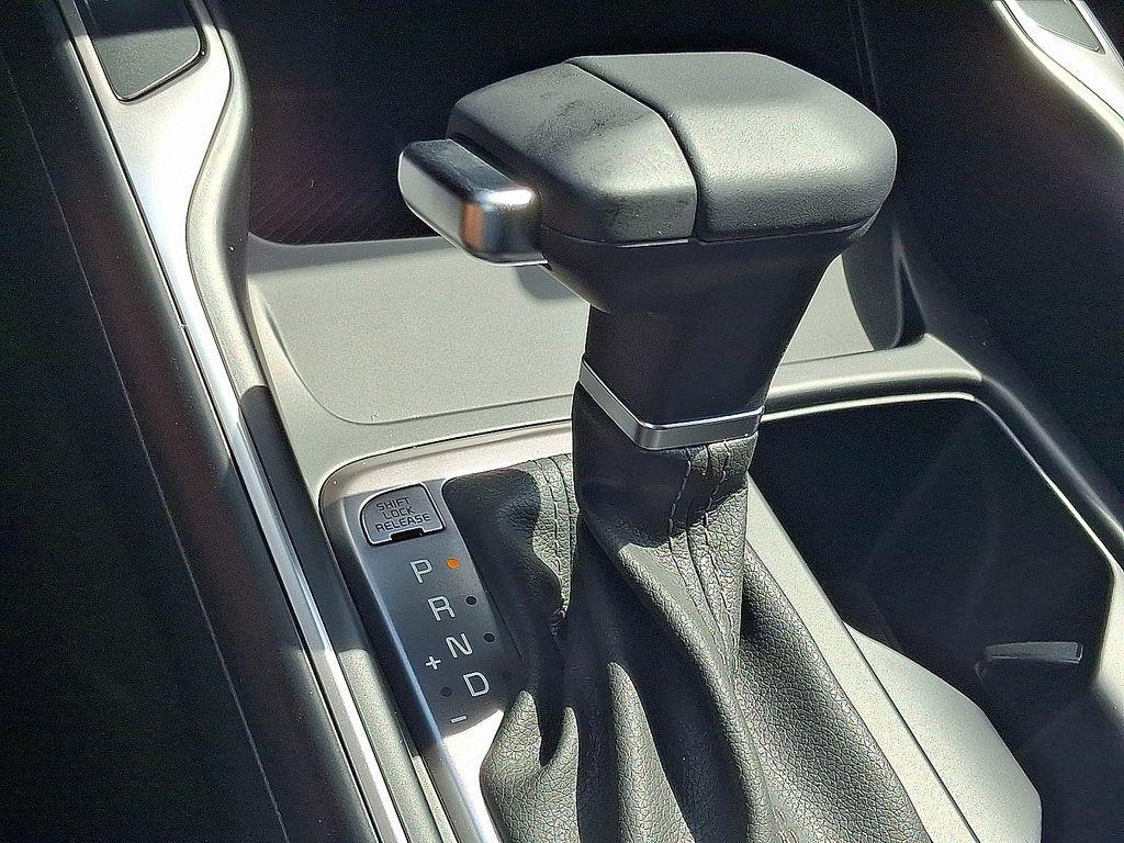 used 2025 Kia Sorento car, priced at $31,600