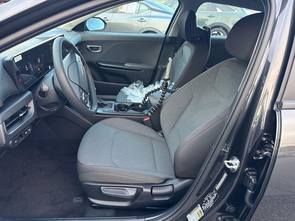 new 2025 Kia K4 car, priced at $23,307