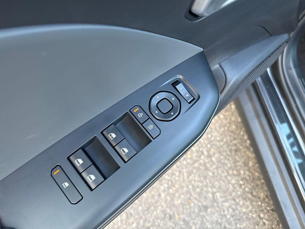 new 2025 Kia K4 car, priced at $23,307